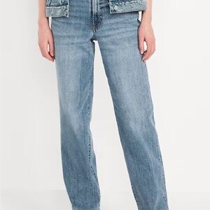 Old Navy Straight Leg Jeans in Medium Blue Wash